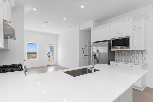 Building Photo - 27531 Sunterra Village Dr
