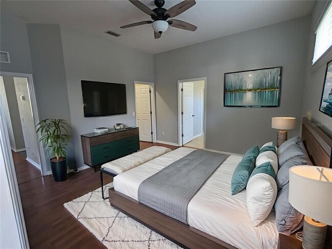 Building Photo - 8608 SW 77th Ave