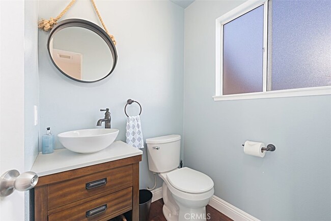 Building Photo - 712 Calle Divino