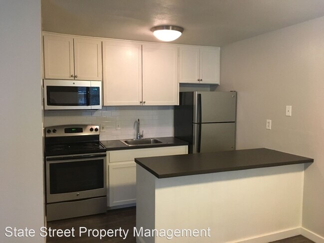 Primary Photo - 1131 Hollow Creek Dr