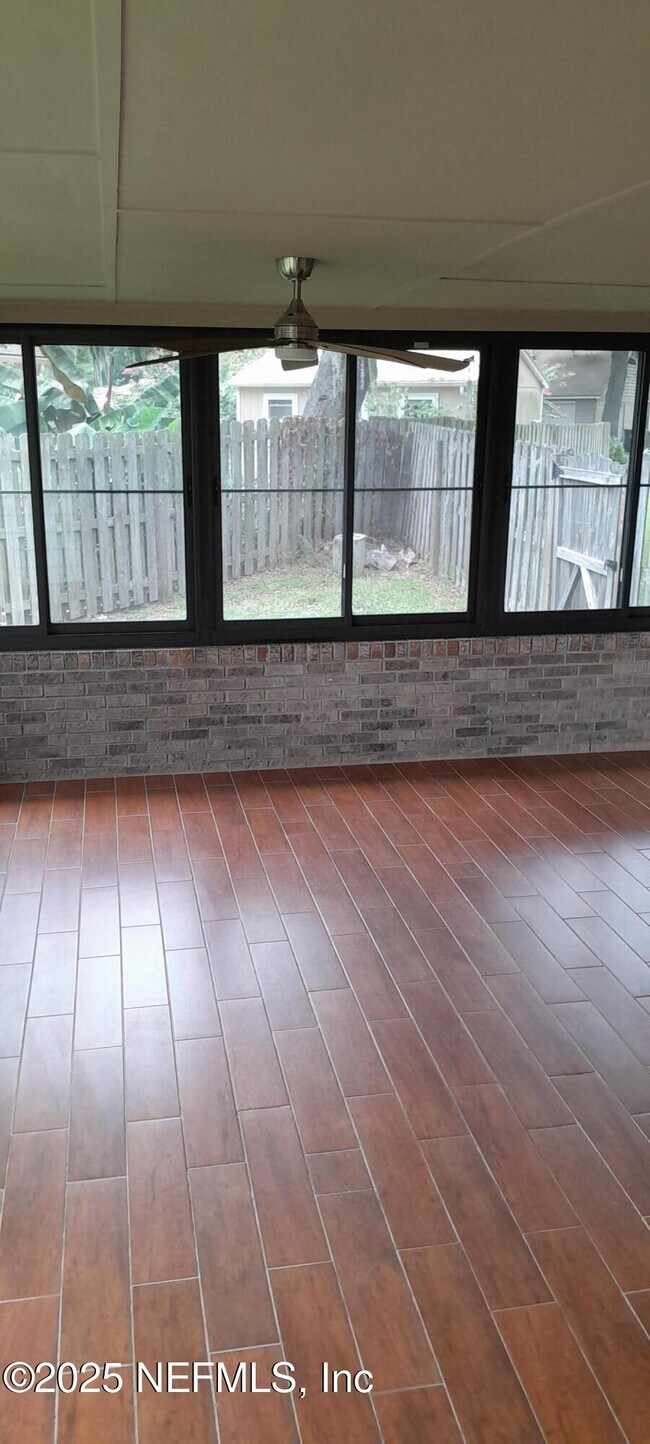Building Photo - 3119 Marrano Dr