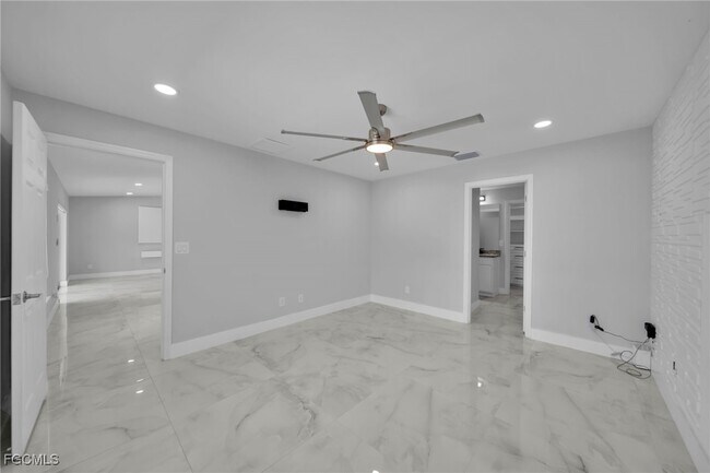 Building Photo - 3095 NW 4th Pl