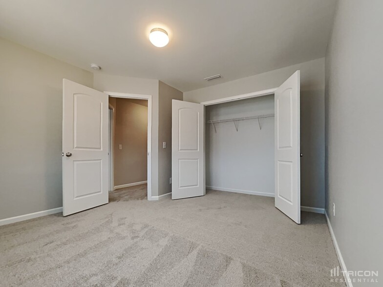 Building Photo - 170 Overcup Ct