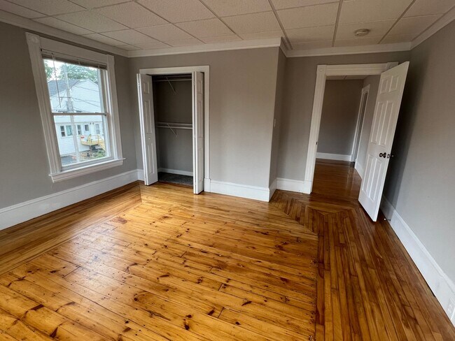 Building Photo - 68 Kenney St