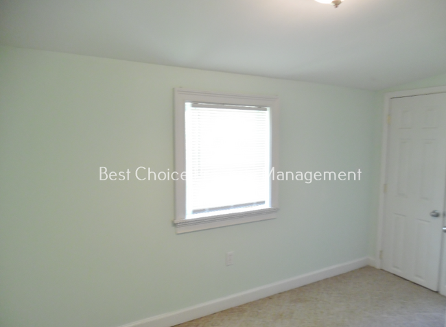 Building Photo - 3931 Locust Hill Rd