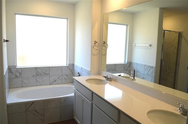 Building Photo - 1524 Marley