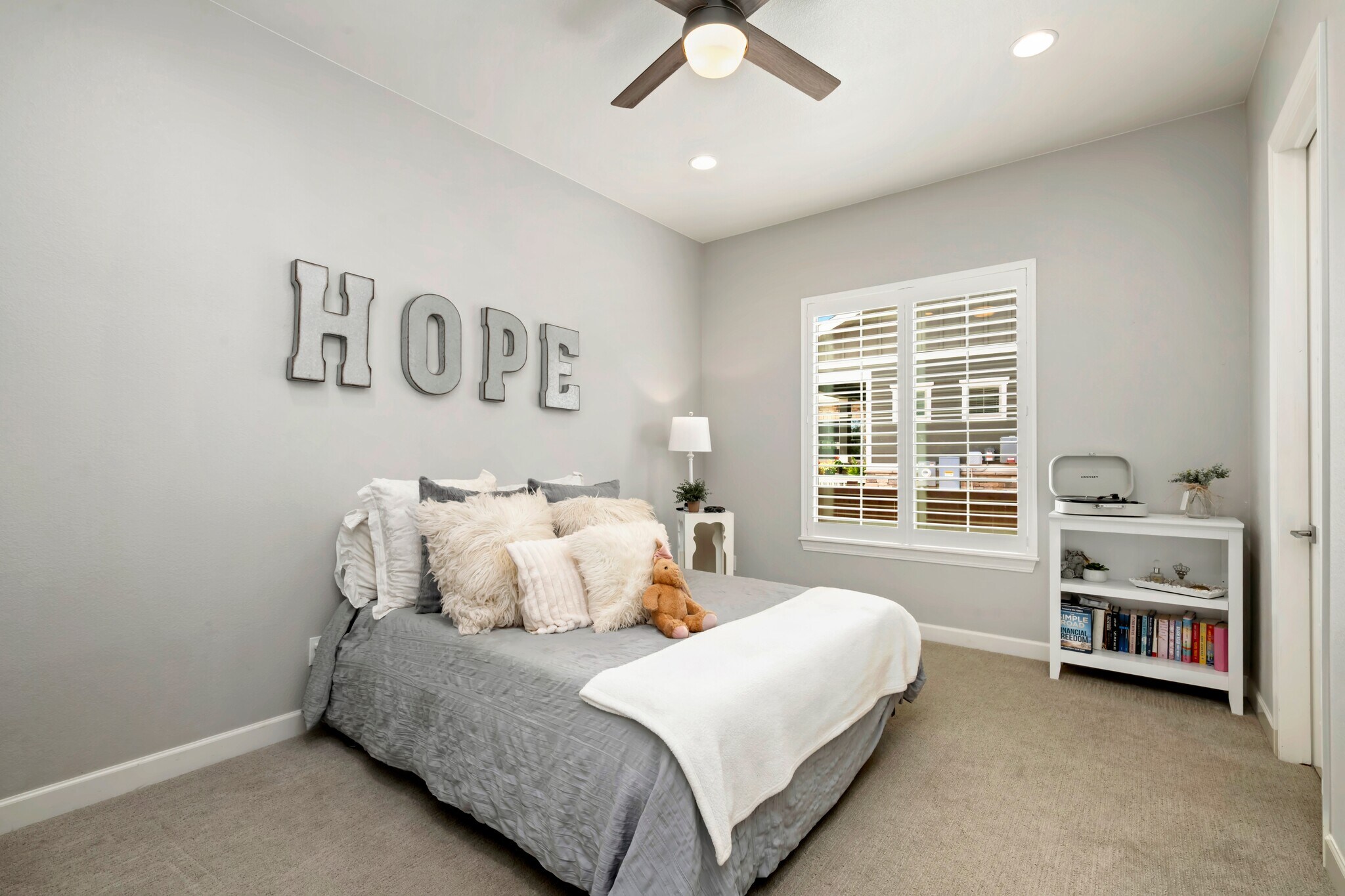 Building Photo - 6104 Summerfields Pky