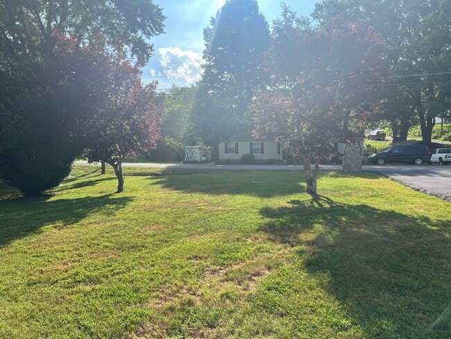Building Photo - Beautiful one level home in JC!