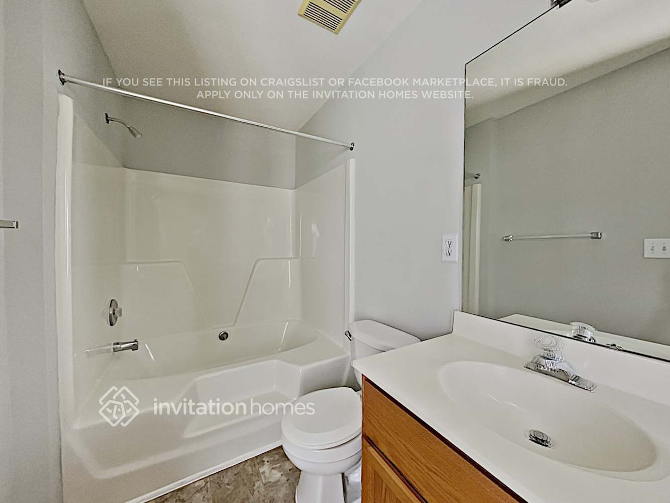 Building Photo - 9512 Blossom Hill Dr