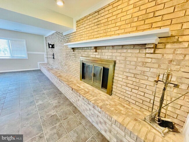 Building Photo - 2125 Aquia Dr