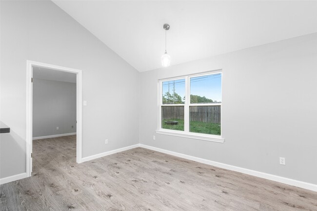 Building Photo - 10922 Village Trail Dr