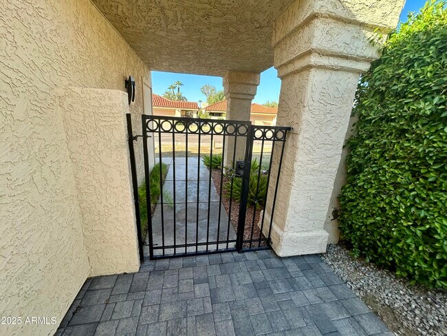 Building Photo - 9991 E Purdue Ave