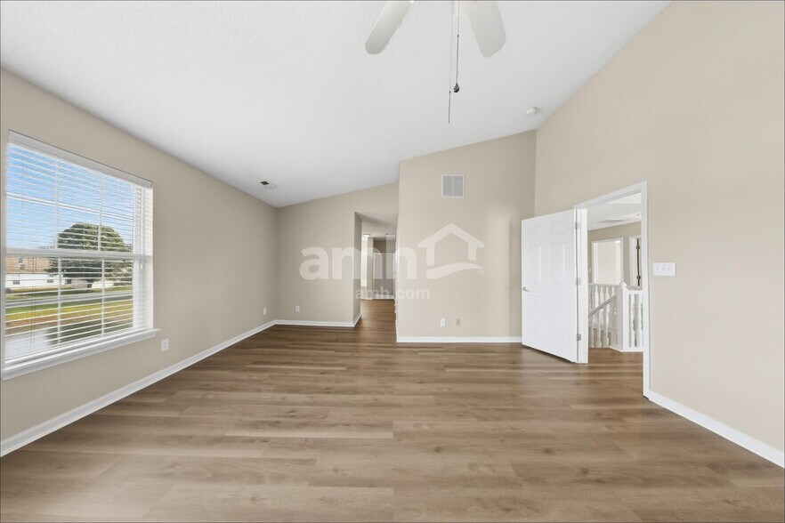 Building Photo - 9718 Treyburn Green Way