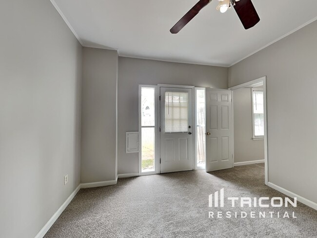 Building Photo - 410 Meadowfield Trail