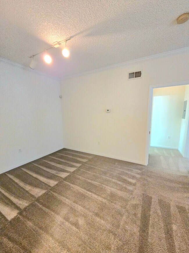 Building Photo - Gated Community located in Sanford/Lake Mary