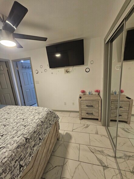 Building Photo - 124 E 135th St