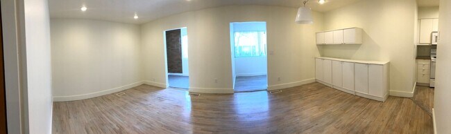 Building Photo - Beautiful 2 Bedroom Apartment with Office in Sugar House!