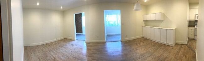 Building Photo - Douglas St. Condo