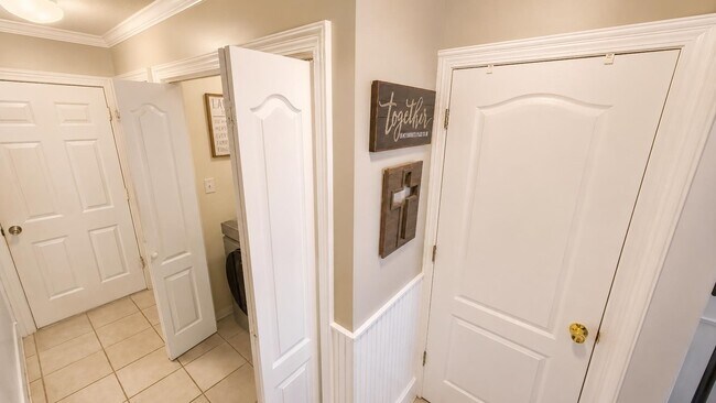 Building Photo - 11652 Belle Manor Dr