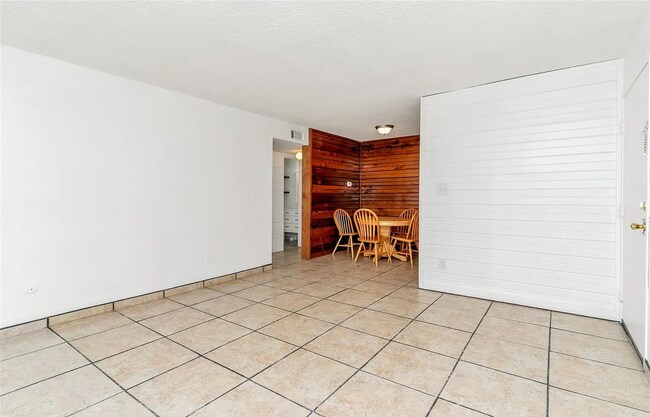 Building Photo - 10211 Ura Ln