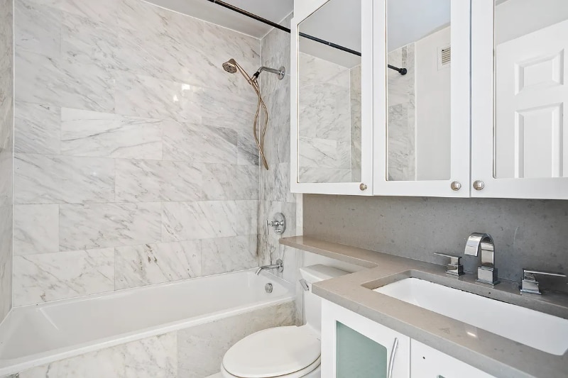 Building Photo - 377 Rector Pl