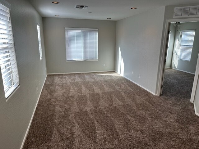 Building Photo - 1206 E Boston St