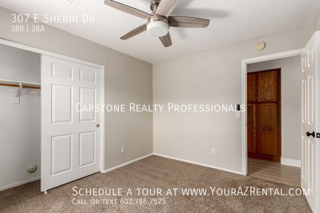 Building Photo - 307 E Sherri Dr