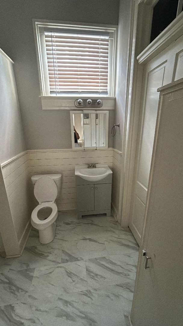 Building Photo - 114 Alexander Street