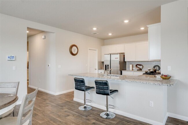 Building Photo - 102 Rainmaker Cv