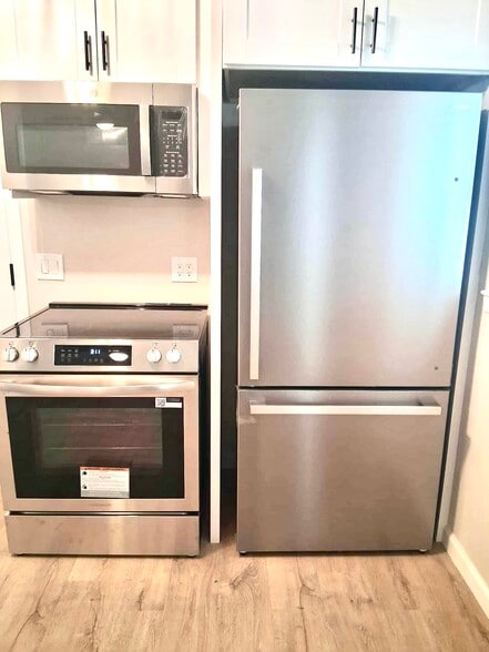 Building Photo - 1164 Franzel Rd