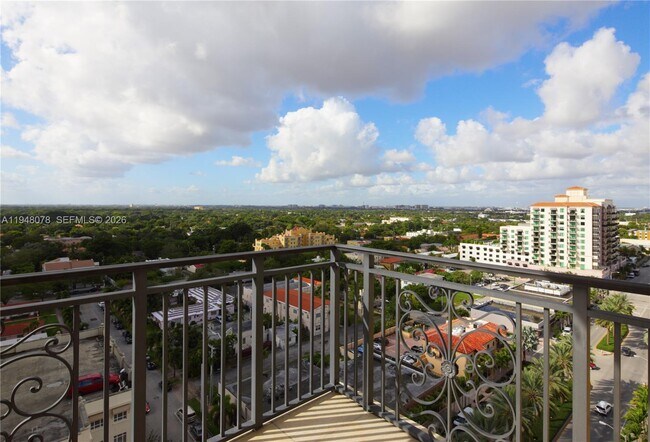 Building Photo - 1607 Ponce de Leon Blvd