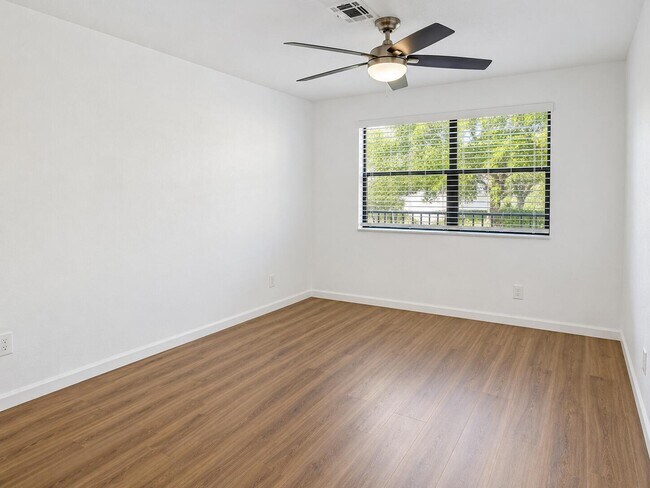 Building Photo - 1363 NW 94th Way
