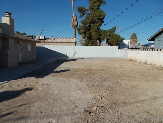 Building Photo - Charming 3-Bedroom, 2-Bath Single-Story Ho...