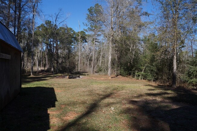 Building Photo - 650 Thousand Oaks