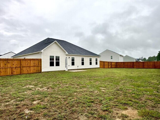 Building Photo - 2102 Roadster Pony Ln