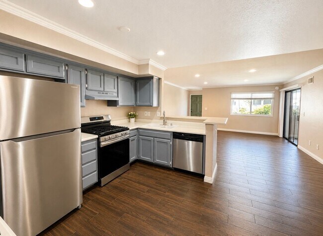 Building Photo - 151 Majestic Ct