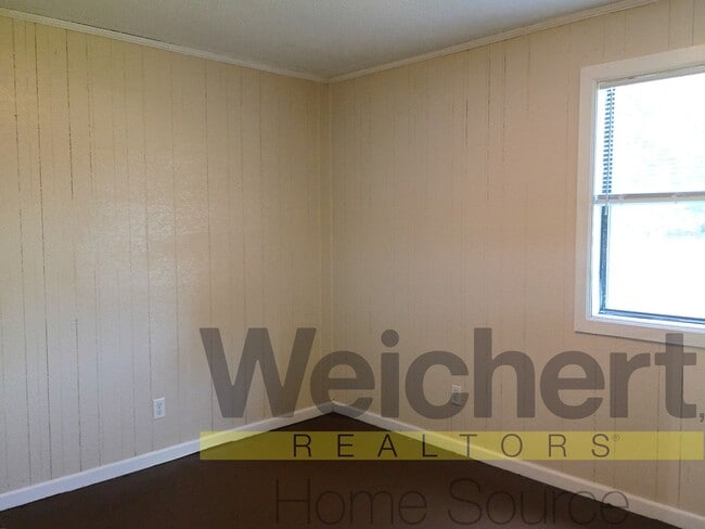 Building Photo - All-Inclusive 2-Bed Apartment for Rent