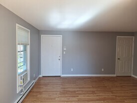 Building Photo - 3924 Country Pl