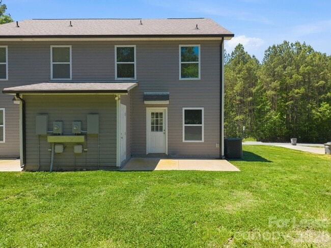 Building Photo - 1361 Ontario Dr