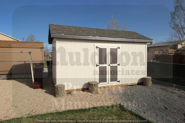 Building Photo - Beautiful Pet Friendly Pueblo West Home