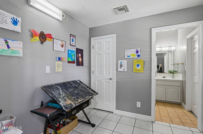 Building Photo - 871 Via Alegre Ln