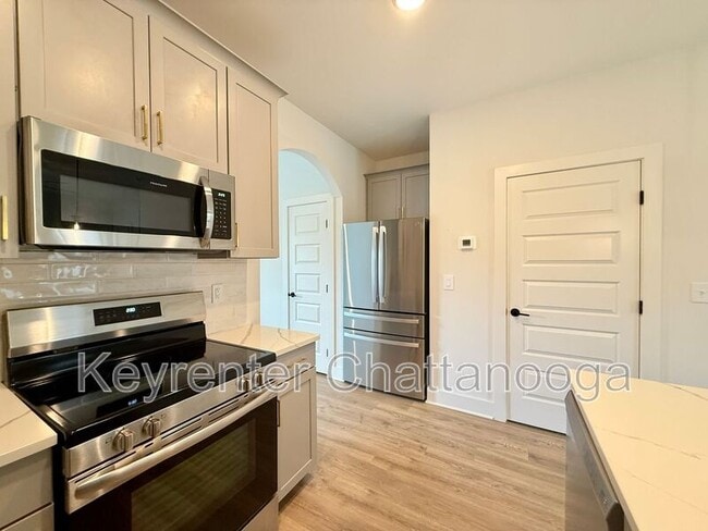 Building Photo - 1674 S Watkins St