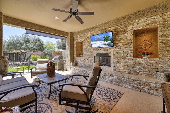 Building Photo - 13075 W Desert Vista Trail
