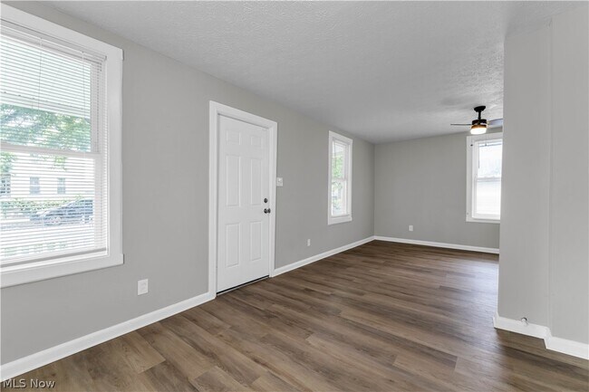 Building Photo - 7210 Colgate Ave