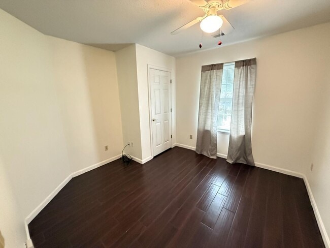Building Photo - 3416 Alvin Dr