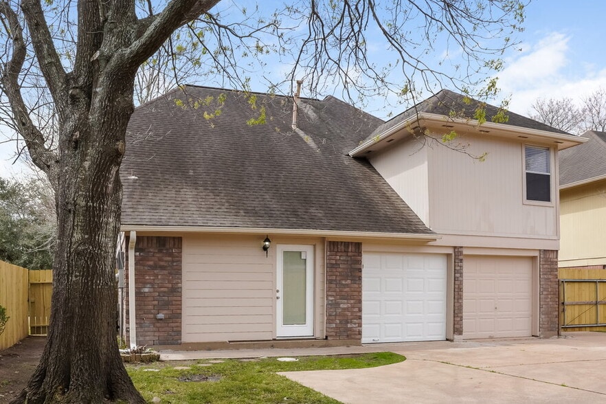 Building Photo - 5218 Prairie Creek Dr