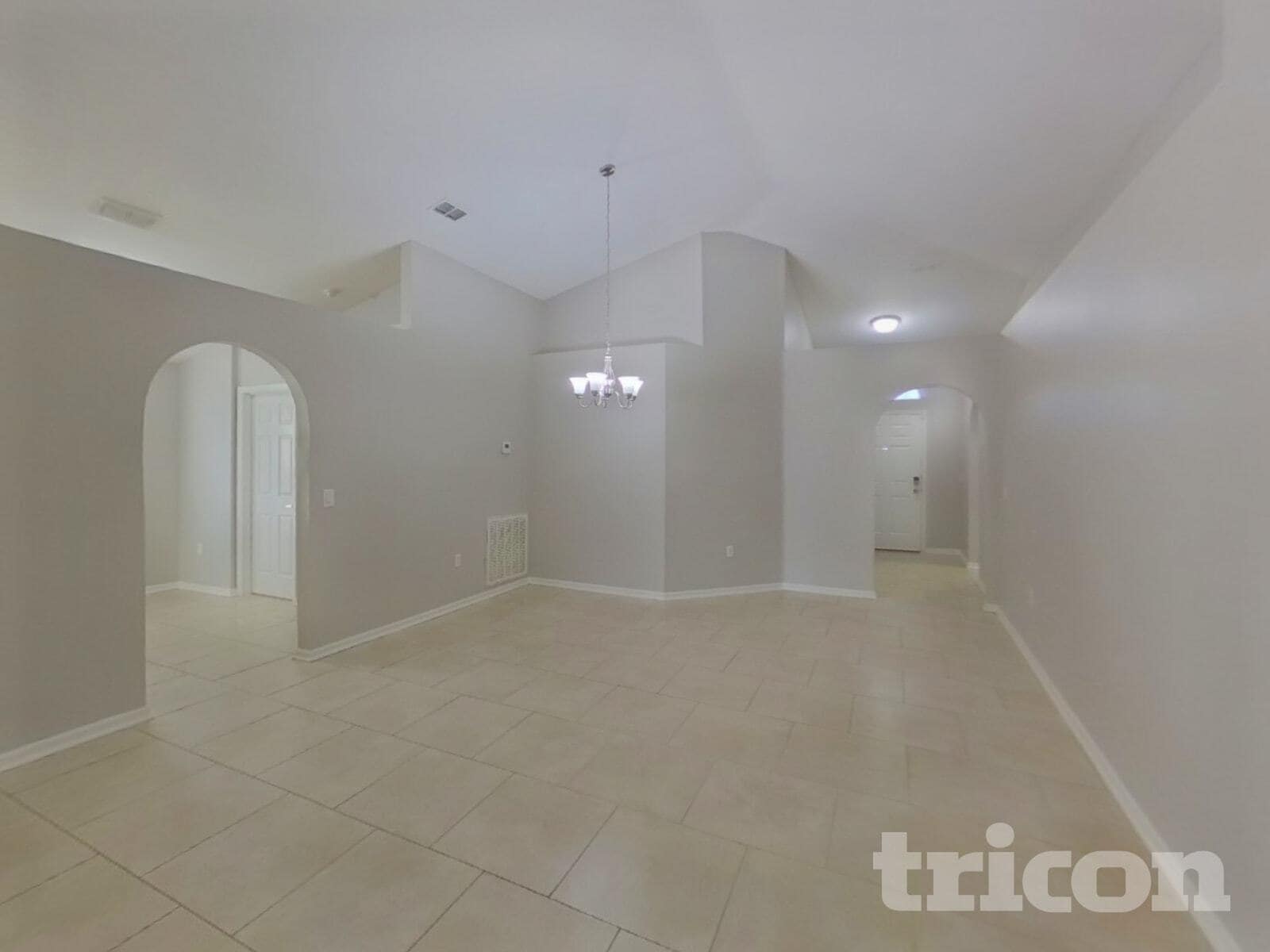 Building Photo - 1304 Alhambra Crest Dr