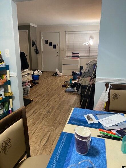 Building Photo - 3107 S Fox St