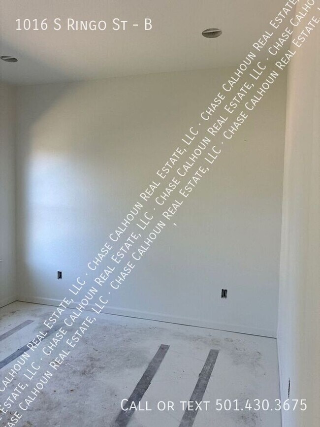 Building Photo - 1016 S Ringo St