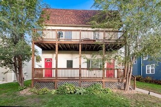 Building Photo - 2407 Buchanan St NE